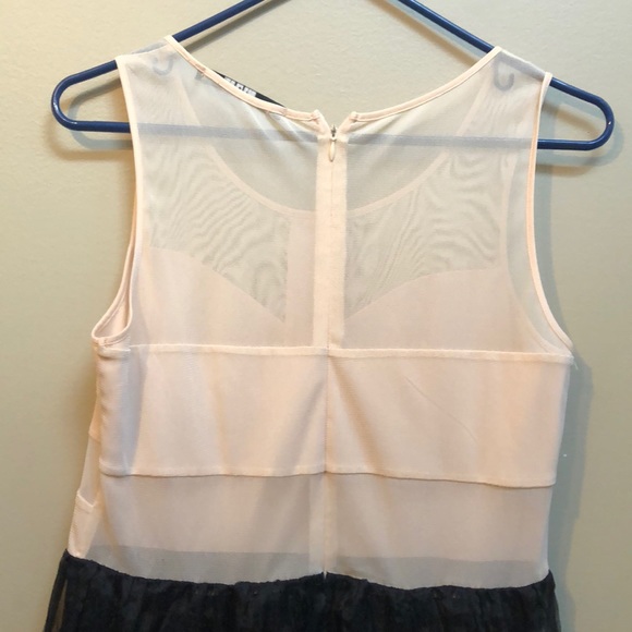 Sleeveless dress w/ sheer skirt—size large - Picture 6 of 9